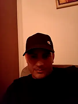 Riccardozz Webcamshow