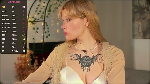 boobsybootie élő XXX-chatje