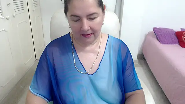 leonela_69 Live XXX-Chat