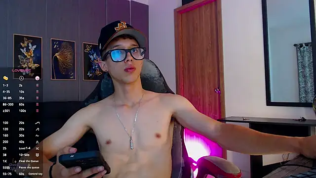 skinny_bigcock02 Webcamshow