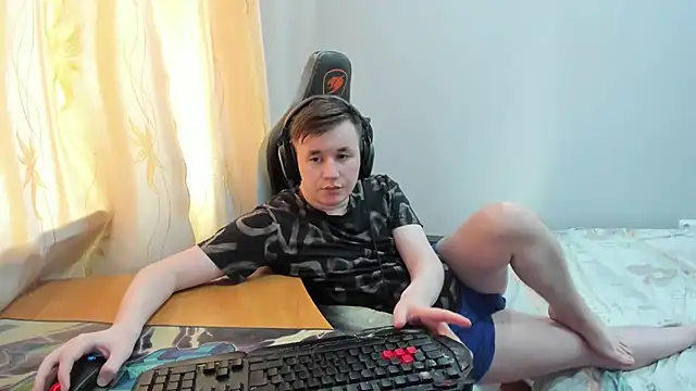 iliaskrislove's Live XXX Chat