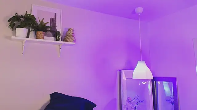 Jade-Naughty Adlı Modelin Canlı XXX Sohbeti