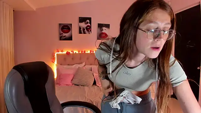 Chat XXX ao vivo de Emily_Warren_