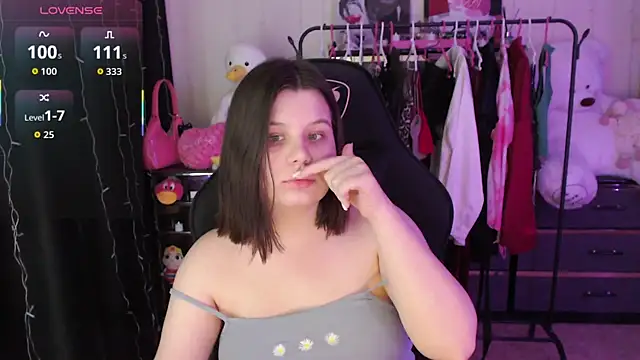 AmyVibess' Live XXX Chat