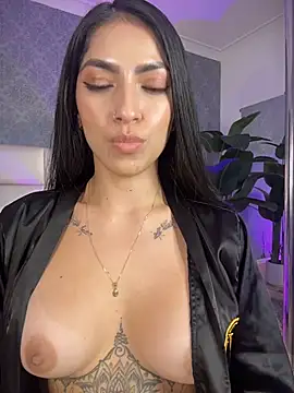 Celeste_Amber Show in webcam