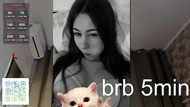 DaynaMacha Chat XXX in diretta