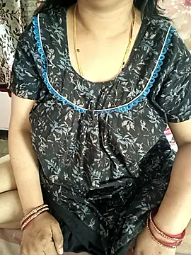 cutesana18 Adlı Modelin Canlı XXX Sohbeti