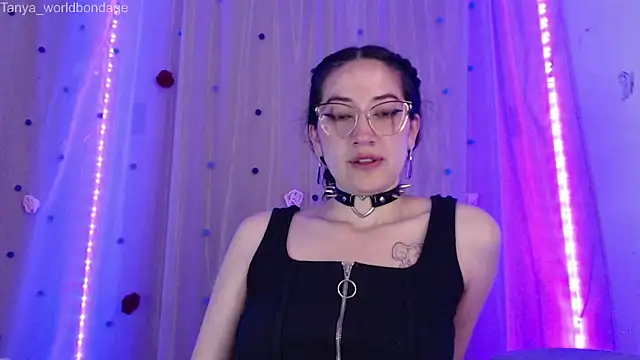 Tanya_WorldBondage – Naživo XXX chat