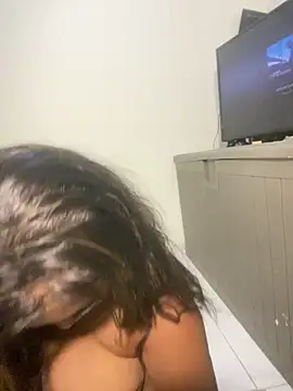 Cardiebae89のライブXXXチャット
