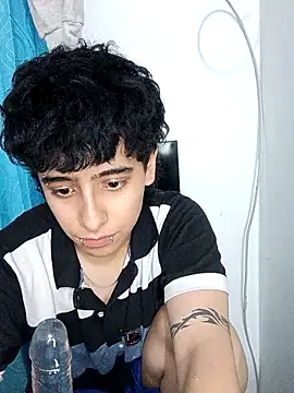 عرض كام LatinHeatX22