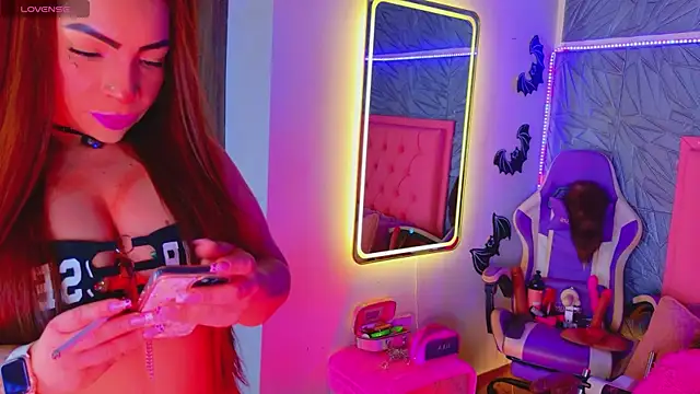 macasweet Adlı Modelin Canlı XXX Sohbeti