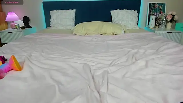 BritneyLix 现场XXX聊天