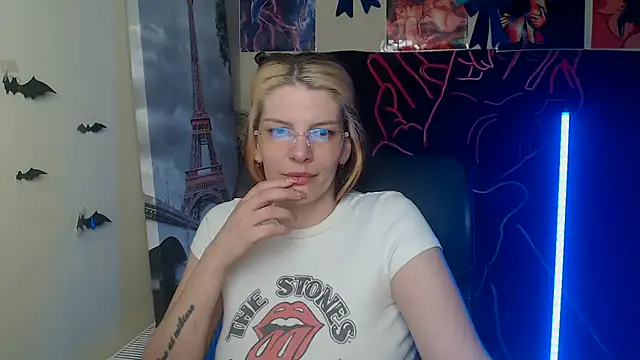 VanessaRey_ Adlı Modelin Canlı XXX Sohbeti