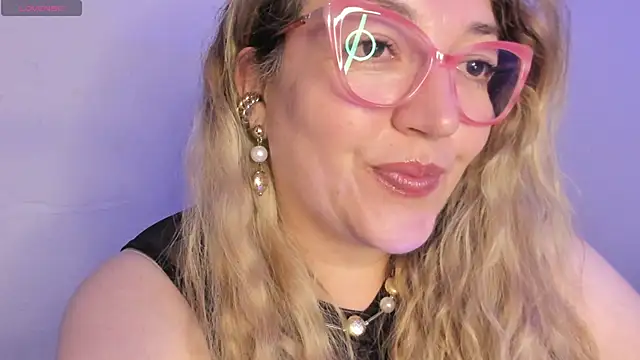 Naty_Mature_'s Webcam Show