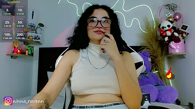 Ninna_ravenn Chat XXX live