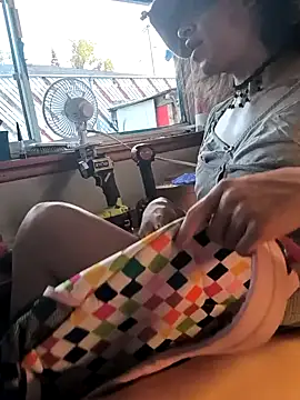 gurlnips 网络视讯表演