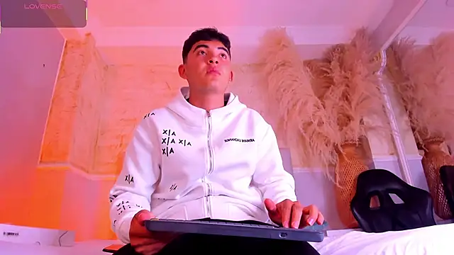 Czat XXX na żywo – DylanBrownn_