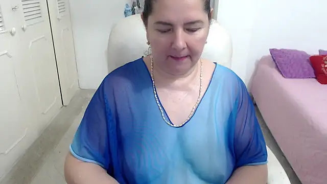 leonela_69n Live XXX chat