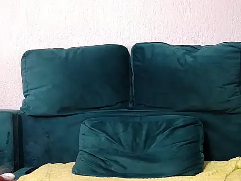 EmilyJenner Webcam Show