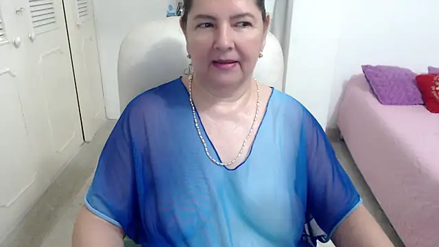 Онлайн чат XXX leonela_69