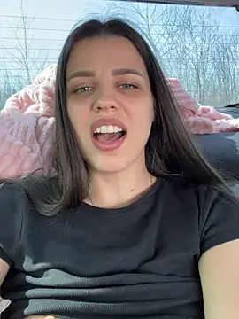 Chat XXX en directo de Black_Enigma_