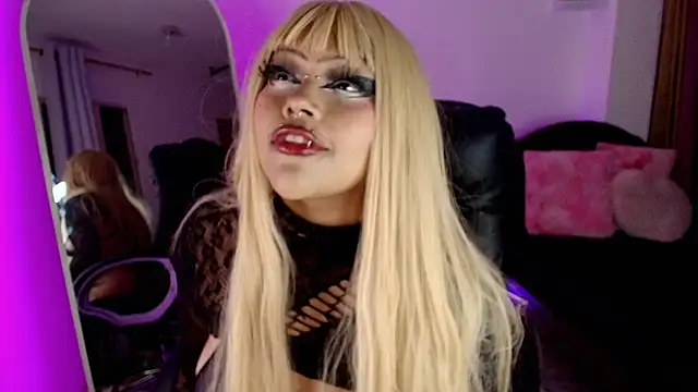Chat +18 de 666hotline ao vivo