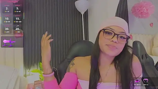 Madiee_Rhea's Live XXX Chat