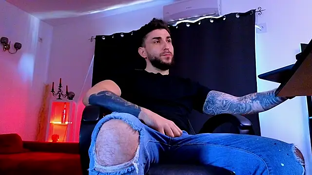 Онлайн чат XXX MightyAaron66