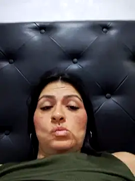 Linda_Lars élő XXX-chatje