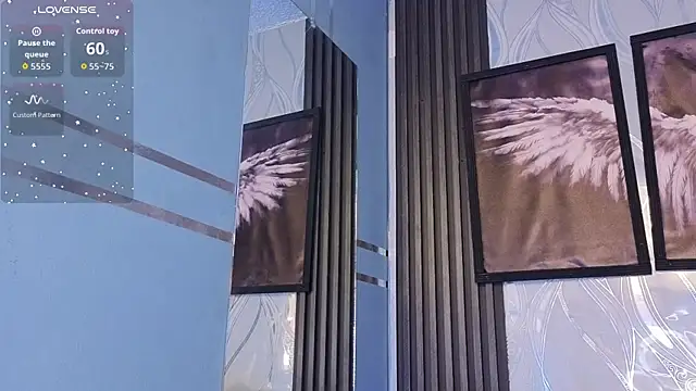 Angel-dragun élő XXX-chatje
