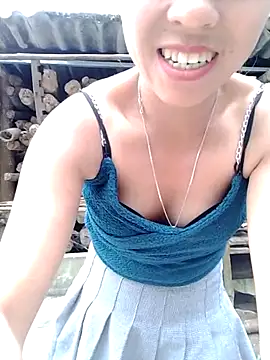 Zara-Lina Pertunjukan Webcam