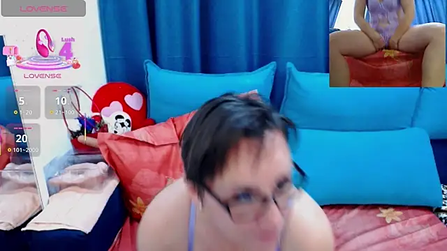 แชท XXX สดของ SexyNicolleX