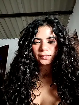 Chatroom XXX en direct de Simone_Miller