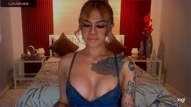 StellaStrong30 Show in webcam