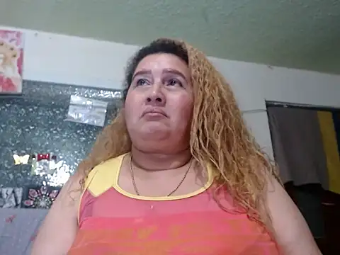 Perla1981-- Live XXX-chat