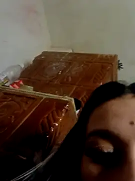 Show modela BellaNoirXXX na web-kameri