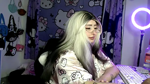 lussyevans24's Live XXX Chat