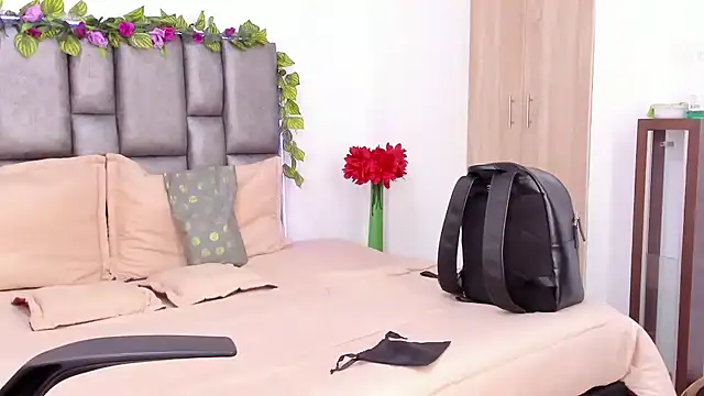 michacosio – webcam-show
