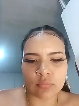 Emily_Rouse23 Adlı Modelin Canlı XXX Sohbeti
