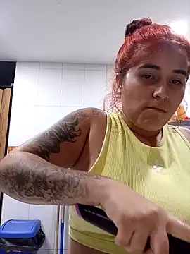 Kaylee_tattooのライブXXXチャット