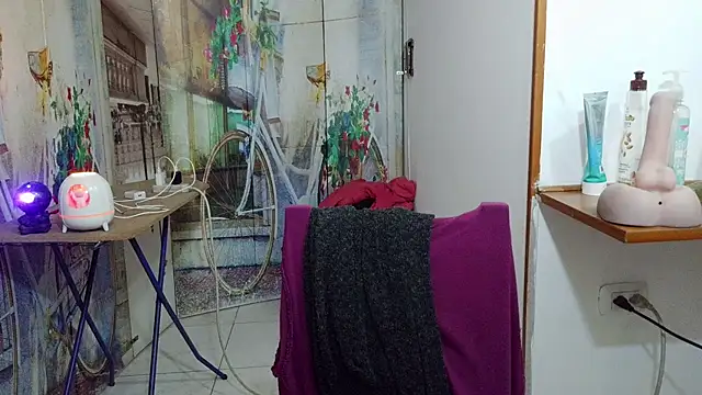 curly_greeneyed Live XXX-Chat
