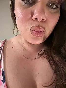 BadAssVeronica 即時 XXX 聊天