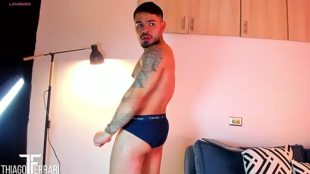 thiago_ferrari_ live XXX chat