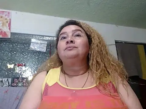 Chat XXX en directo de Perla1981--