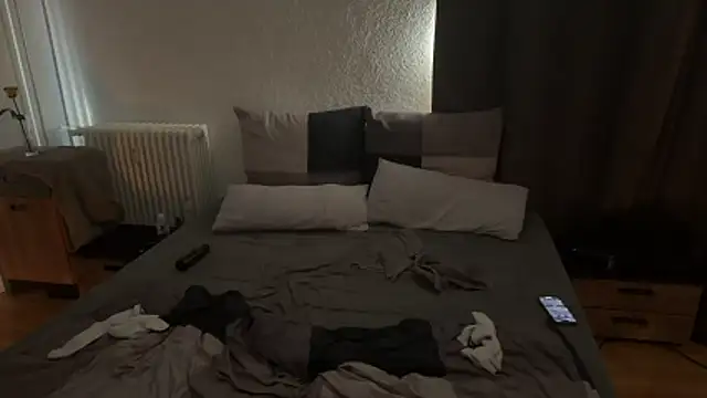 Flycouple25 webcam show