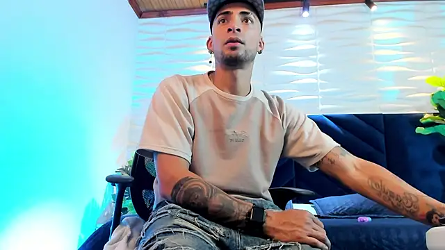 DrakeNeumann Chat XXX in diretta