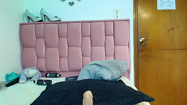 victoria_aphril Chat XXX in diretta