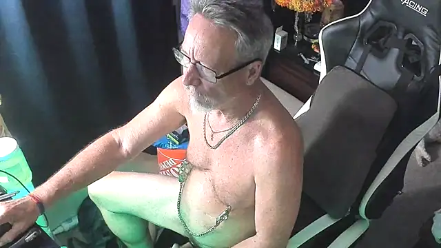Daddysthick's Live XXX Chat