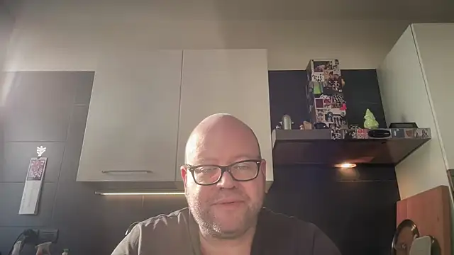 theitalianbear Show Webcam
