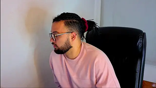 Ernesto-Rodriguez82 live XXX chat